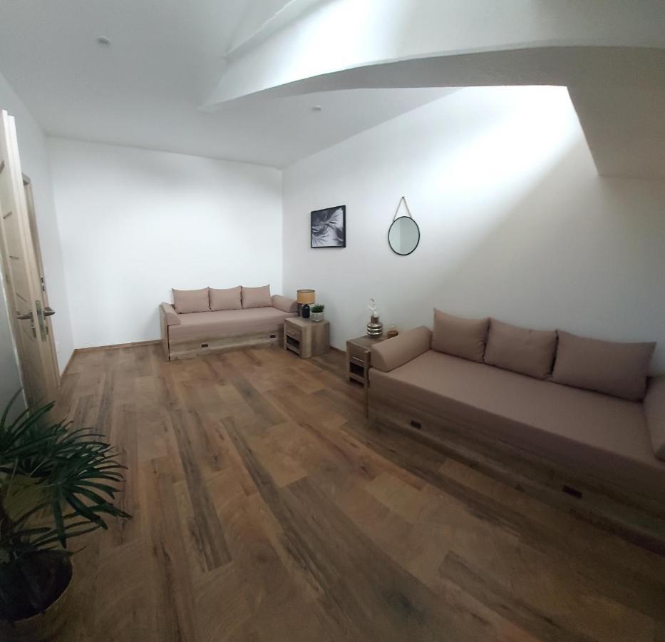 Chill N Grill Apartment Есеник Экстерьер фото
