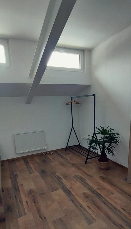 Chill N Grill Apartment Есеник Экстерьер фото